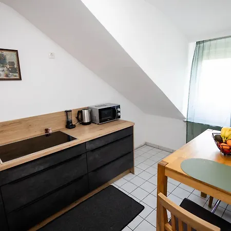 Aix La Chapelle, Exclusive Apartments, Wellness&more, Eilendorf Hotel *