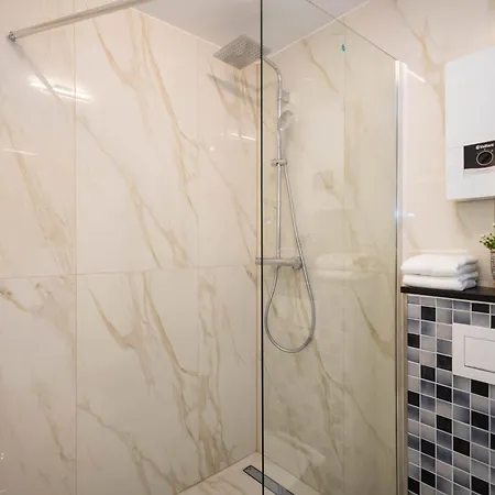 Hotel Aix La Chapelle, Exclusive Apartments, Wellness And More, Eilendorf Aachen