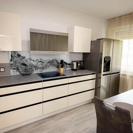 Hotel Aix La Chapelle, Exclusive Apartments, Wellness And More, Eilendorf *