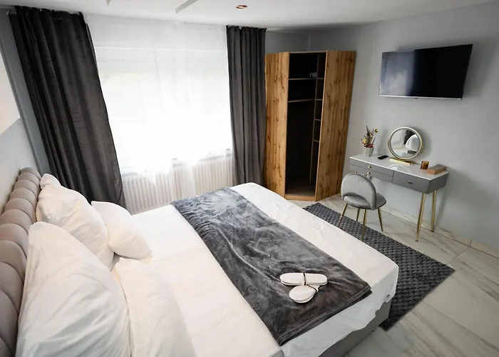Aix La Chapelle, Exclusive Apartments, Wellness And More, Eilendorf Hotel *