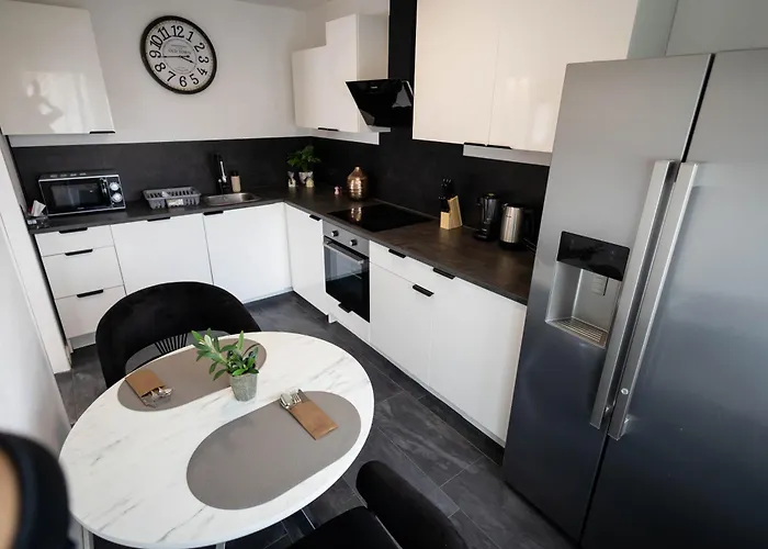 Aix La Chapelle, Exclusive Apartments, Wellness And More, Eilendorf Hotel *